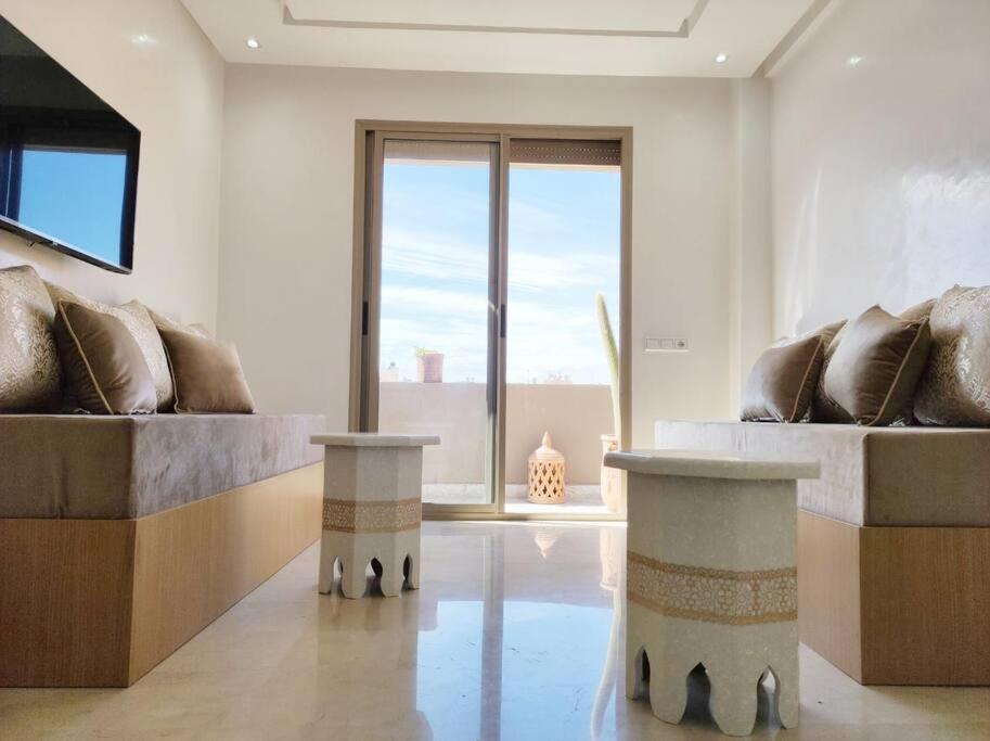 Plein Centre Marrakech, Grand Balcon Filant Apartment Marrakesh Bagian luar foto