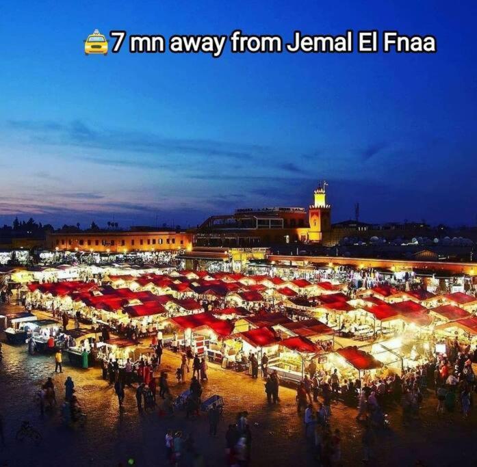 Plein Centre Marrakech, Grand Balcon Filant Apartment Marrakesh Bagian luar foto